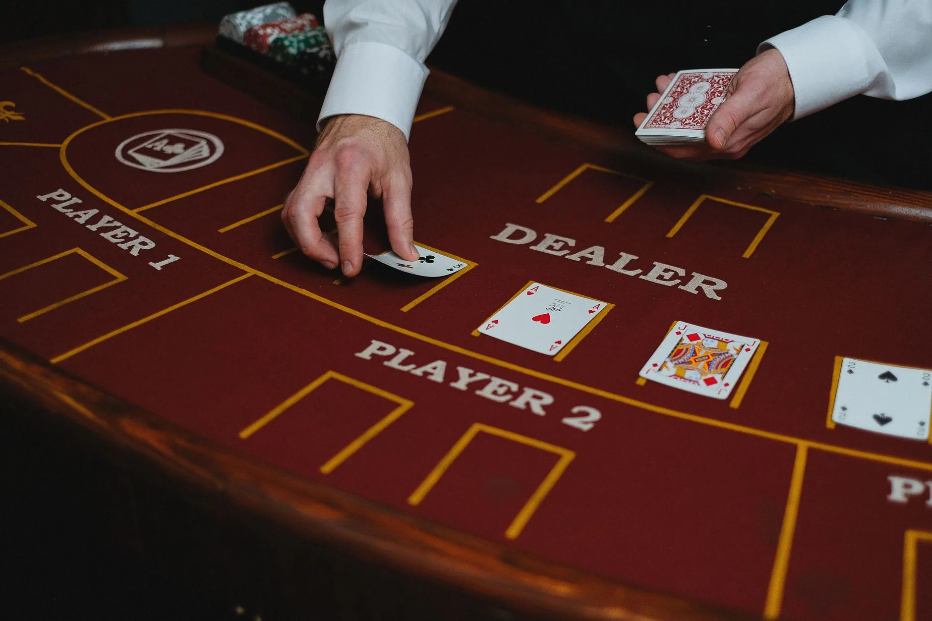 Live Blackjack vs RNG Blackjack Which Wins