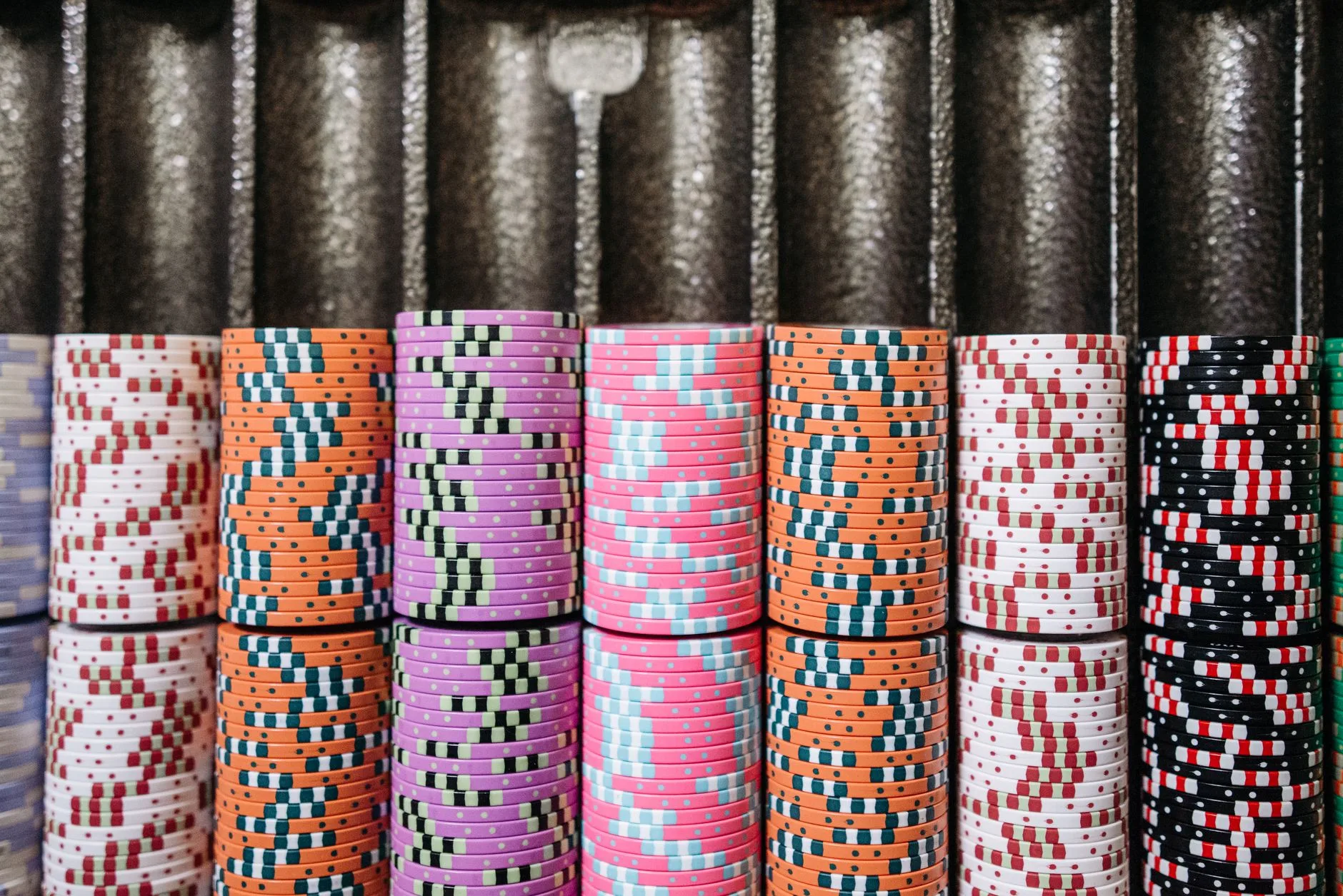 How to Set Deposit Limits and Self-Exclude From Online Casinos
